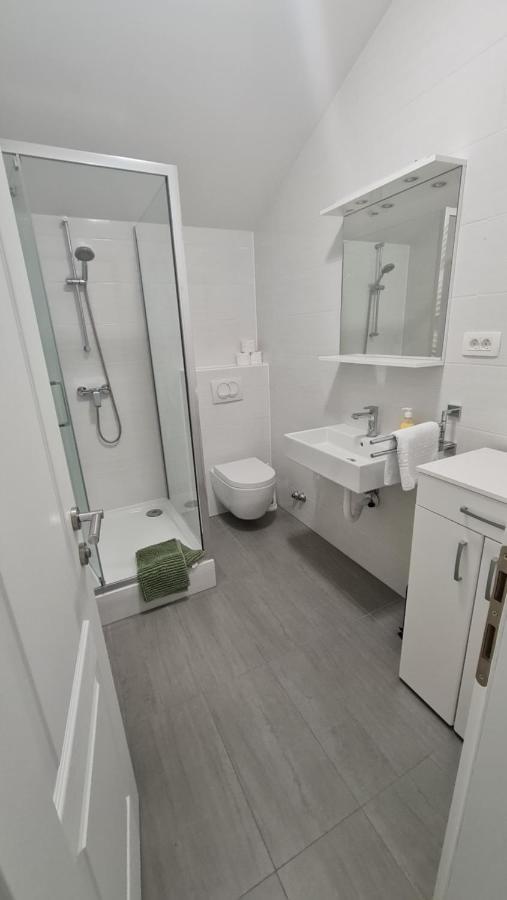 Apartmani Dami Новаля Екстер'єр фото